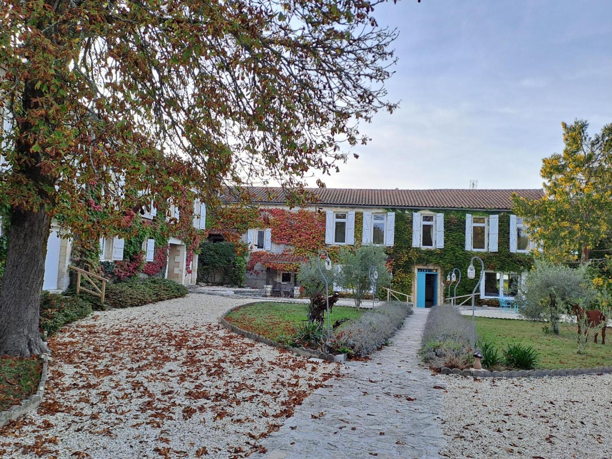 Dirac Logis Hotels Domaine Du Chatelard מראה חיצוני תמונה